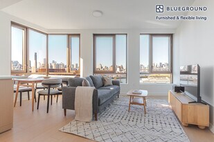 478 Kent Ave in Brooklyn, NY - Building Photo