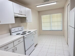 3827 Doune Way in Clermont, FL - Building Photo - Building Photo