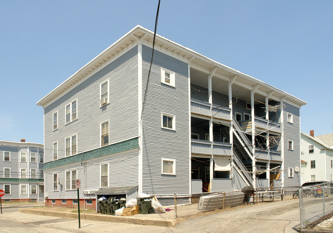 262 2nd St in Manchester, NH - Foto de edificio - Building Photo