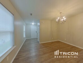 7238 Fox Point Dr in Charlotte, NC - Building Photo - Building Photo