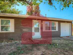 224 W 5th St in Edmond, OK - Building Photo - Building Photo