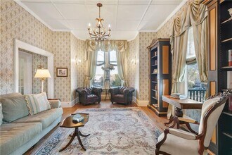 287 Gibbs Ave in Newport, RI - Foto de edificio - Building Photo