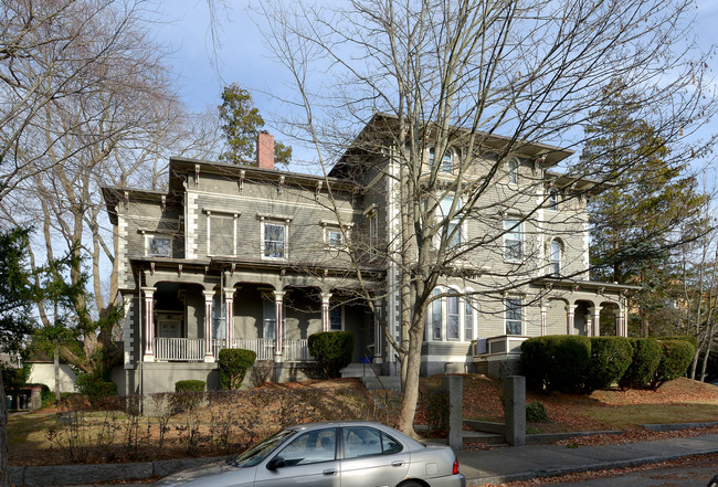 139 Cottage St in New Bedford, MA - Building Photo - Building Photo