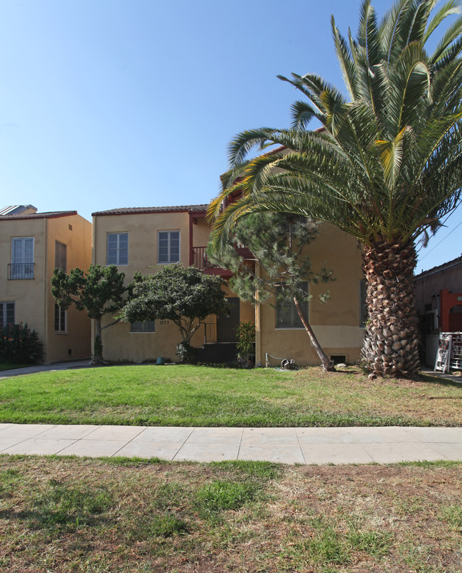 1177 N Ardmore Ave in Los Angeles, CA - Building Photo - Building Photo