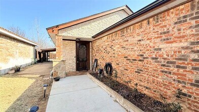 6841 Ashbury Dr in Fort Worth, TX - Building Photo - Building Photo