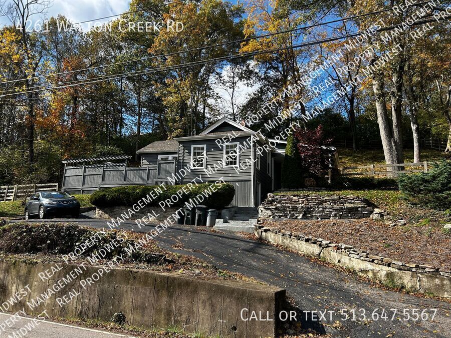4261 Walton Creek Rd in Cincinnati, OH - Building Photo