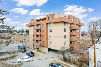 114 13 Av NW in Calgary, AB - Building Photo - Building Photo