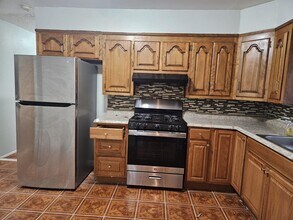 163 Herbert Ave in Elmont, NY - Building Photo - Building Photo