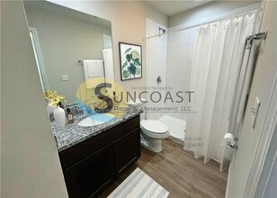 6529 Sweetbay Ln-Unit -201 in Jacksonville, FL - Building Photo - Building Photo