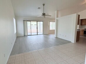 3016 S Elinore Dr in Tucson, AZ - Foto de edificio - Building Photo