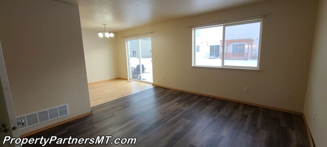 892 N River Rock Dr in Belgrade, MT - Building Photo - Building Photo