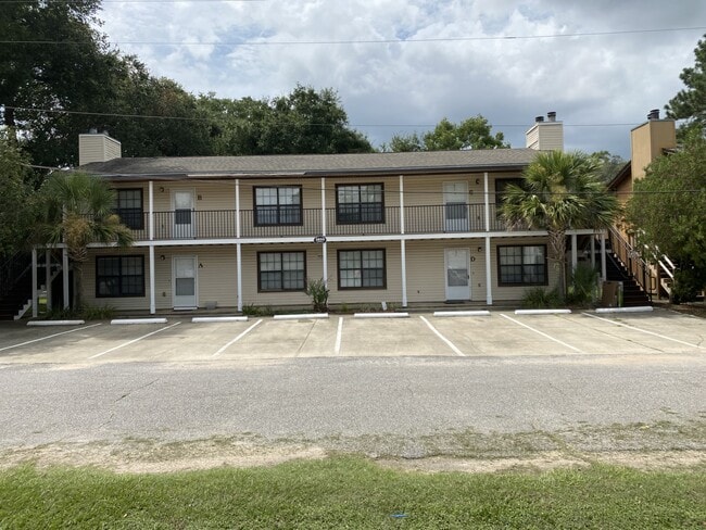 3850 Creighton Rd, Unit D