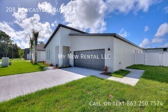 208 Newcastle in Winter Haven, FL - Foto de edificio - Building Photo