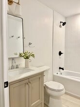 17 Maywood St, Unit 2 in Boston, MA - Foto de edificio - Building Photo