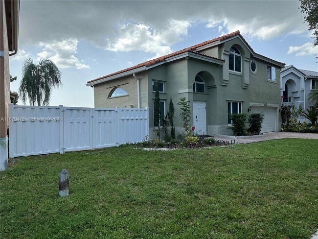 2611 Regalia Way in Hollywood, FL - Building Photo - Building Photo