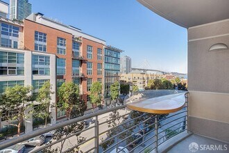 219 Brannan St in San Francisco, CA - Building Photo - Building Photo