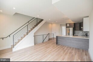 1517 N 9th St, Unit Unit2 in Philadelphia, PA - Building Photo