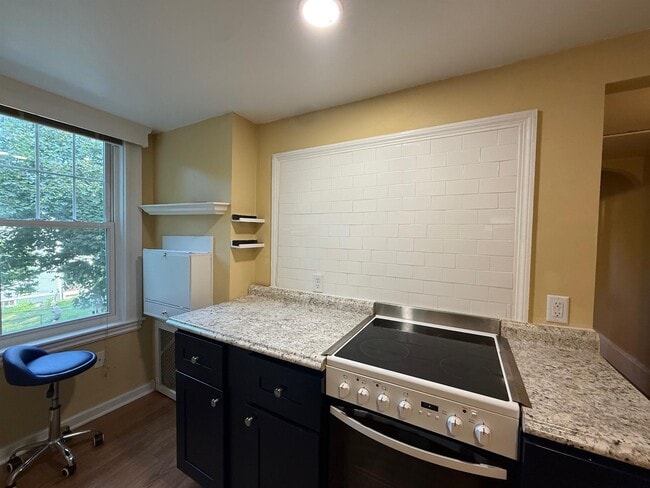 11 Beech St, Unit 2 in Cambridge, MA - Foto de edificio - Building Photo