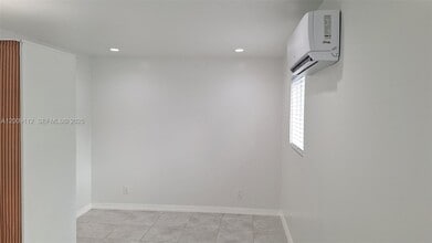 3001 NW 171st St in Miami Gardens, FL - Building Photo - Building Photo
