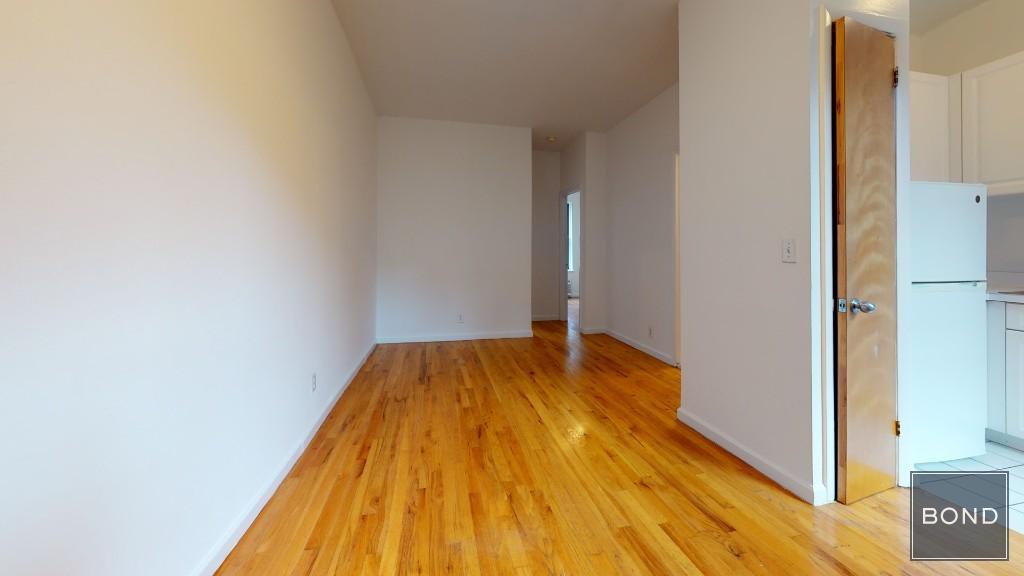 425 E 65th St in New York, NY - Building Photo
