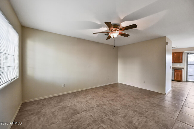 2249 W Morten Ave in Phoenix, AZ - Building Photo - Building Photo