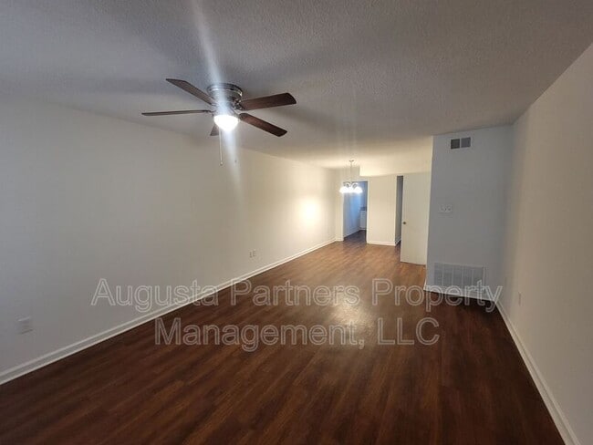 779 Stevens Creek Rd in Augusta, GA - Foto de edificio - Building Photo