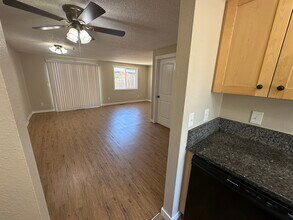 5426 Nicole Ct SE in Salem, OR - Building Photo - Building Photo