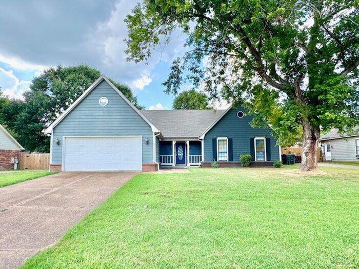 3063 Lauren Dr in Memphis, TN - Building Photo