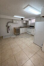 804 E 10600 S-Unit -B South in Sandy, UT - Building Photo - Building Photo