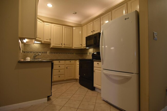 property at 2100 Tanglewilde St