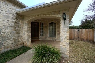 3224 Burks Ln in Austin, TX - Building Photo - Building Photo