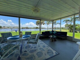 4112 Gingold St in Port Charlotte, FL - Building Photo