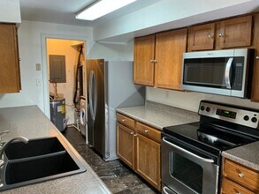 20635 Shadyside Way in Germantown, MD - Building Photo - Building Photo