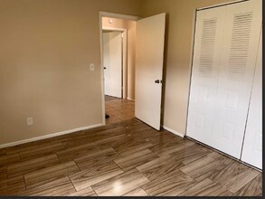 5130 SE 29th St, Unit B in Ocala, FL - Building Photo - Building Photo