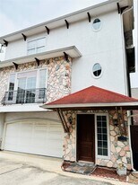 6324 Fairdale Ln in Houston, TX - Building Photo