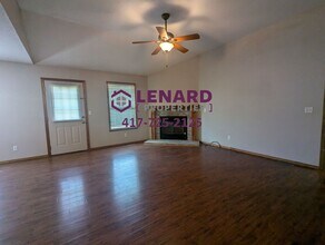 1209 W Belwood Ct in Nixa, MO - Building Photo - Building Photo