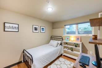 Aubrey Studios in Seattle, WA - Foto de edificio - Building Photo