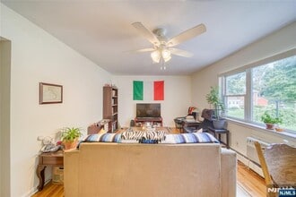 132 Regency Park in Ramsey, NJ - Building Photo - Building Photo