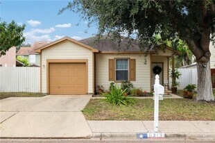 18 N 20th St in McAllen, TX - Building Photo