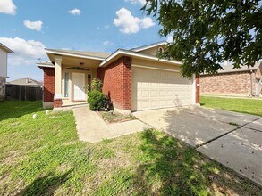 13704 Theodore Roosevelt St in Manor, TX - Building Photo - Building Photo