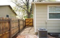 14995 E Columbia Dr photo'