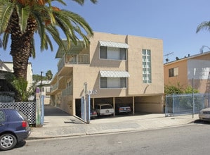 1352 N Las Palmas Ave in Los Angeles, CA - Building Photo - Building Photo