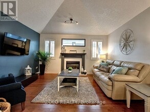 165 Windflower Dr in Kitchener, ON - Building Photo - Building Photo