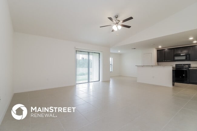 1665 Luft Ln in Mascotte, FL - Building Photo - Building Photo