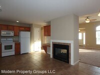 407 Golden Eagle Dr photo'