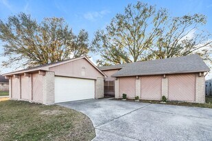 11403 Milners Point Dr in Houston, TX - Building Photo