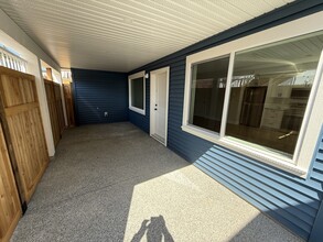 625 Rotayo Rd in Nanaimo, BC - Building Photo - Building Photo