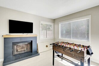 3135 Laurel Ave in Henderson, NV - Building Photo - Building Photo
