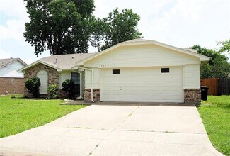3732 Greenstone Dr in Fort Worth, TX - Building Photo - Building Photo