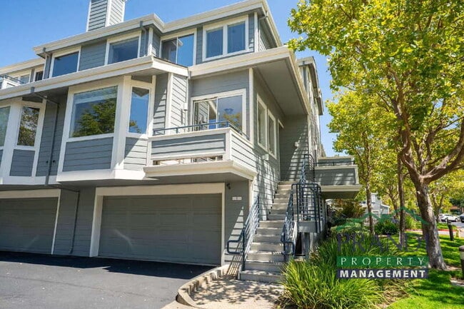 property at 1 Gable Ct